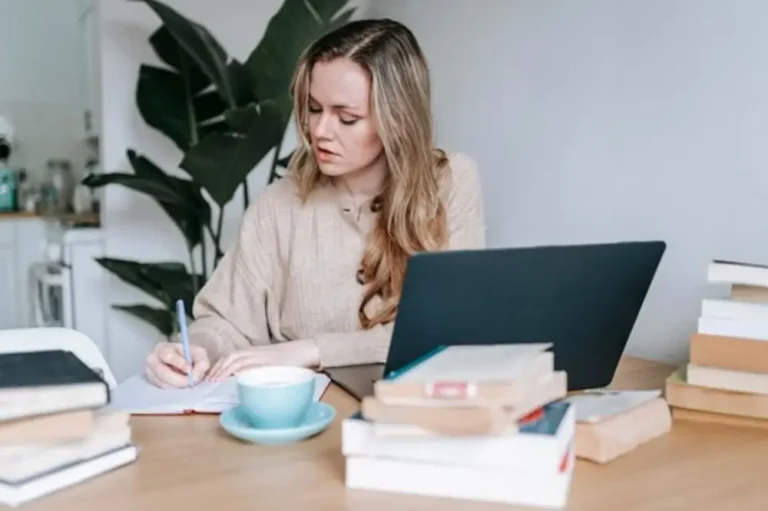 Intentional Learning: How to Learn for Retention, Application, and Growth Focused home learning